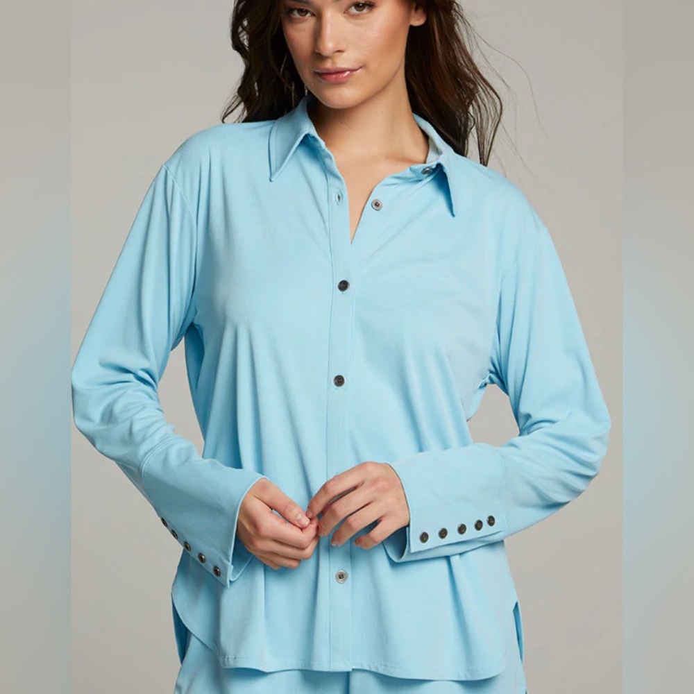 Chaser Ethan Clear Sky Button Up Top  Size S New With Little Dirty See Pics